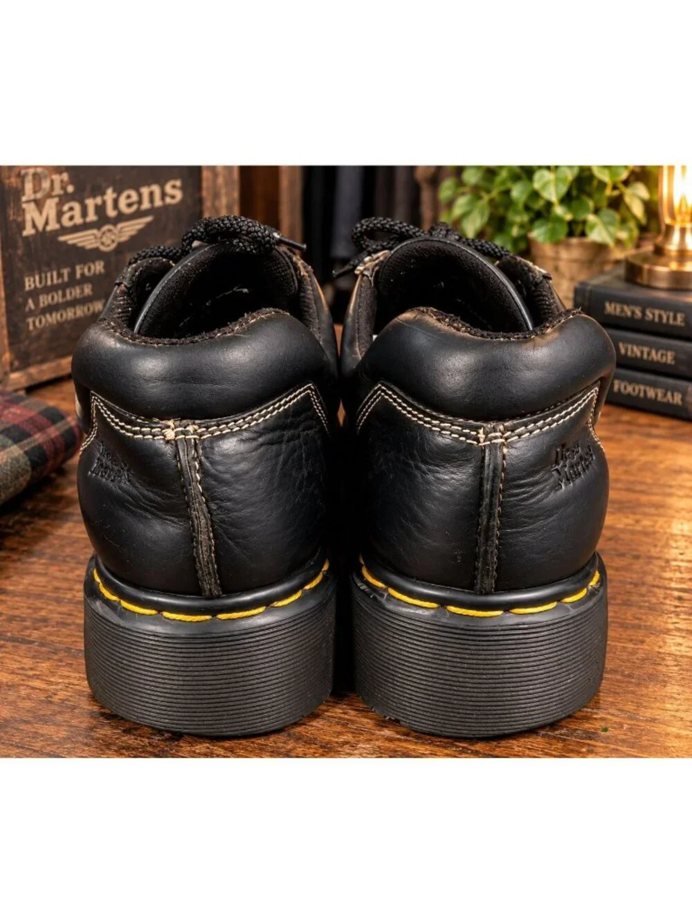 Vintage Dr Martens 9351 Men's 10 Black Leather Ridgeback Oxford Made England